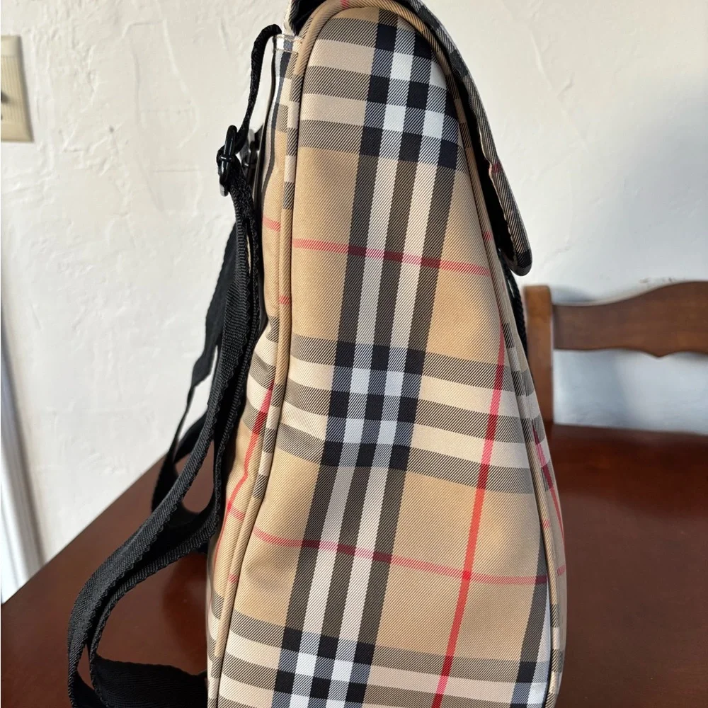 Authentic Burberry Nova Check Golf Backpack -‎ EUC